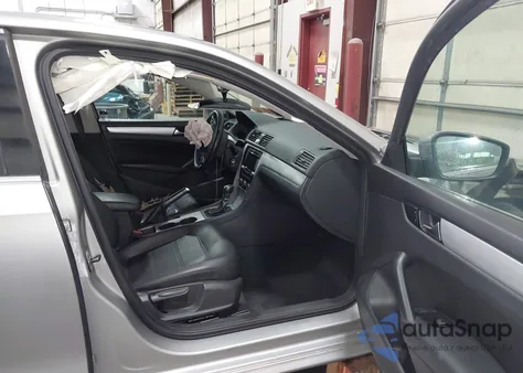 2013 Volkswagen Passat 2.5L Se from USA, damaged, VIN 1VWBP7A32DC124536